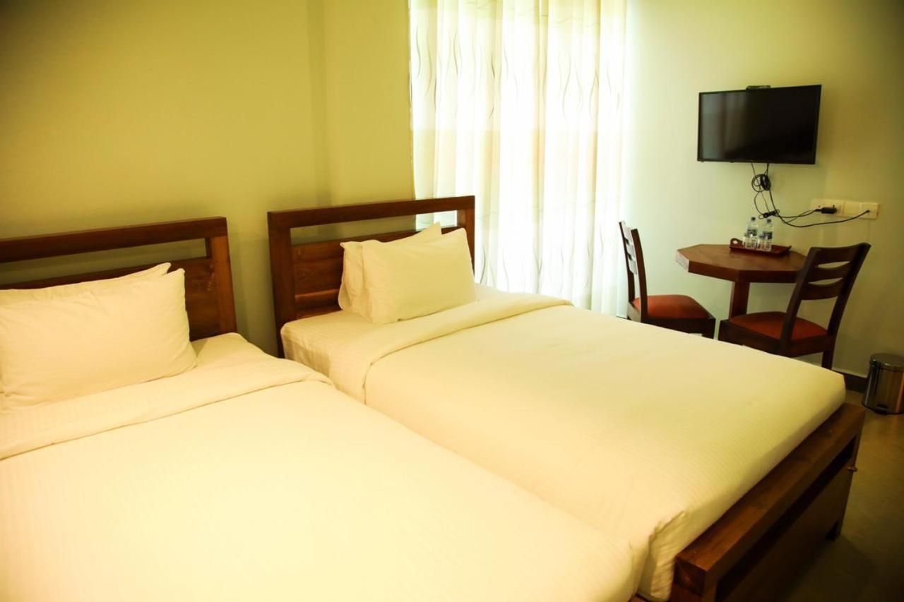 Sobaya Hotel Kandy Eksteriør bilde